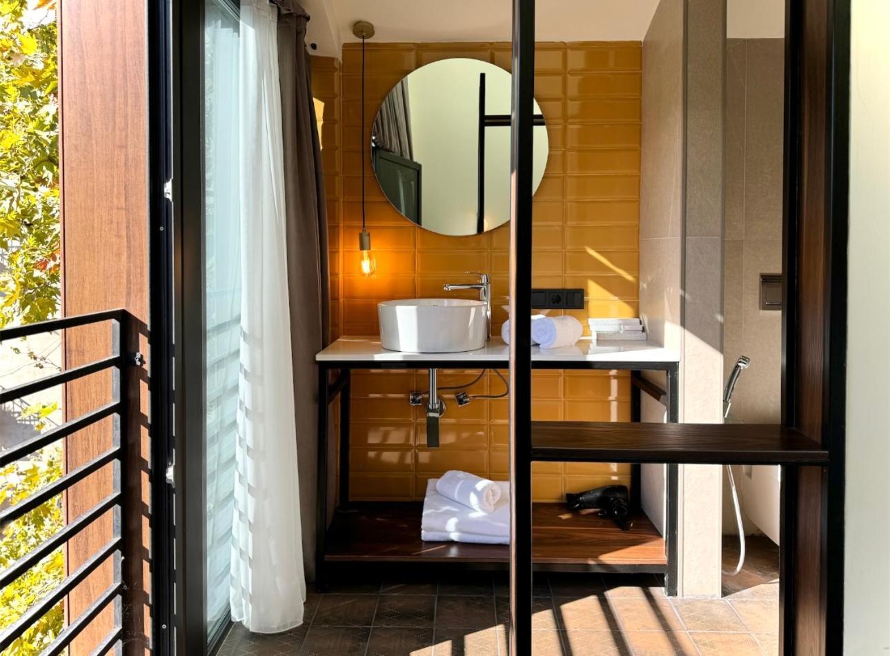Tbilisi Edition - Design Hotel & Private Spa Bagian luar foto
